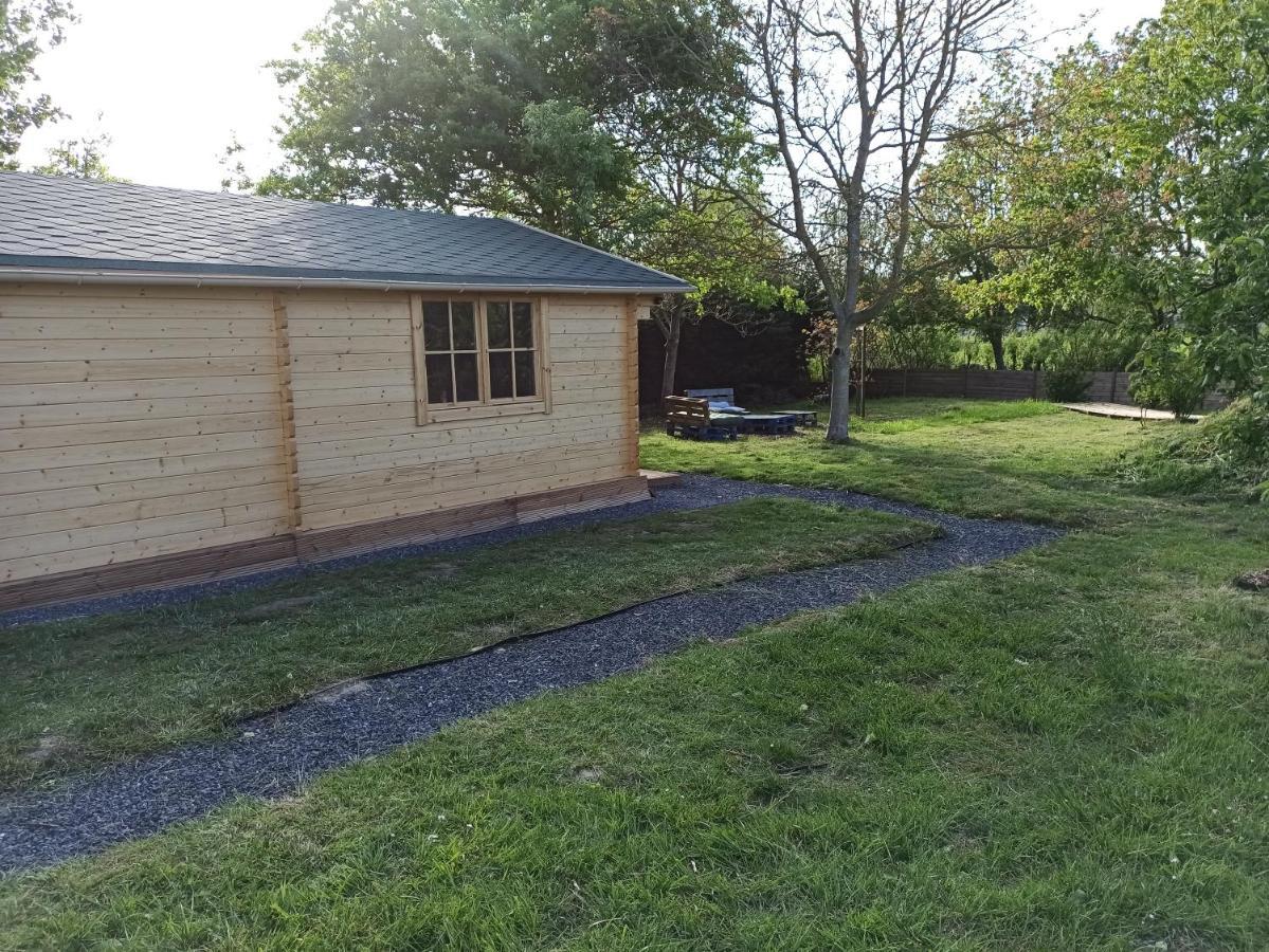 Gite Les Chalets Du Fliers Verton Meubles De Tourisme Classes 2 Etoiles Berck Exteriör bild
