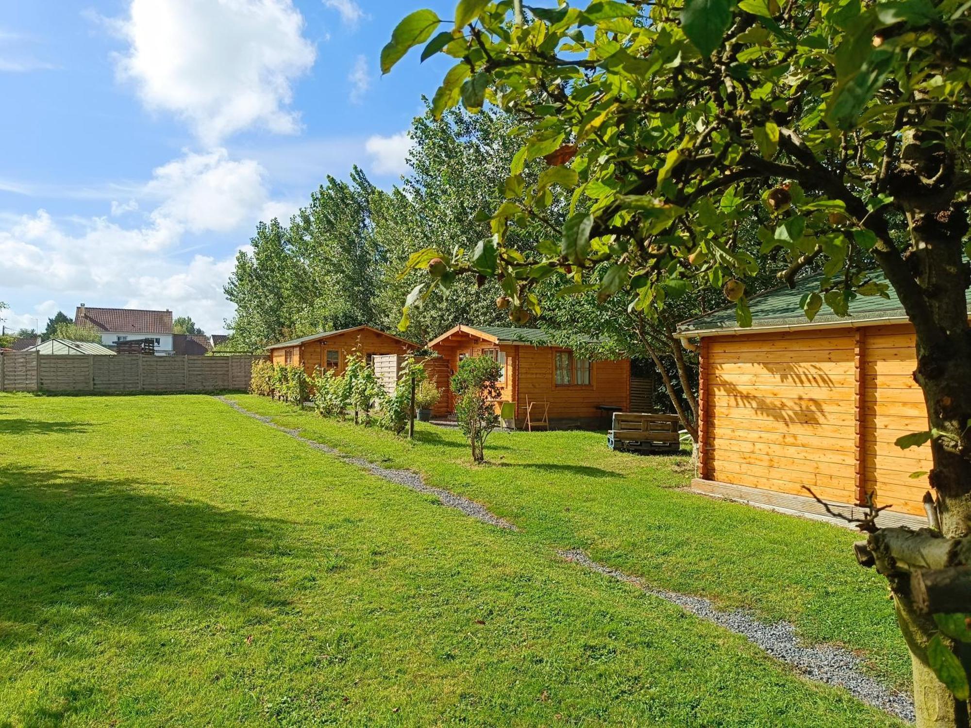 Gite Les Chalets Du Fliers Verton Meubles De Tourisme Classes 2 Etoiles Berck Exteriör bild