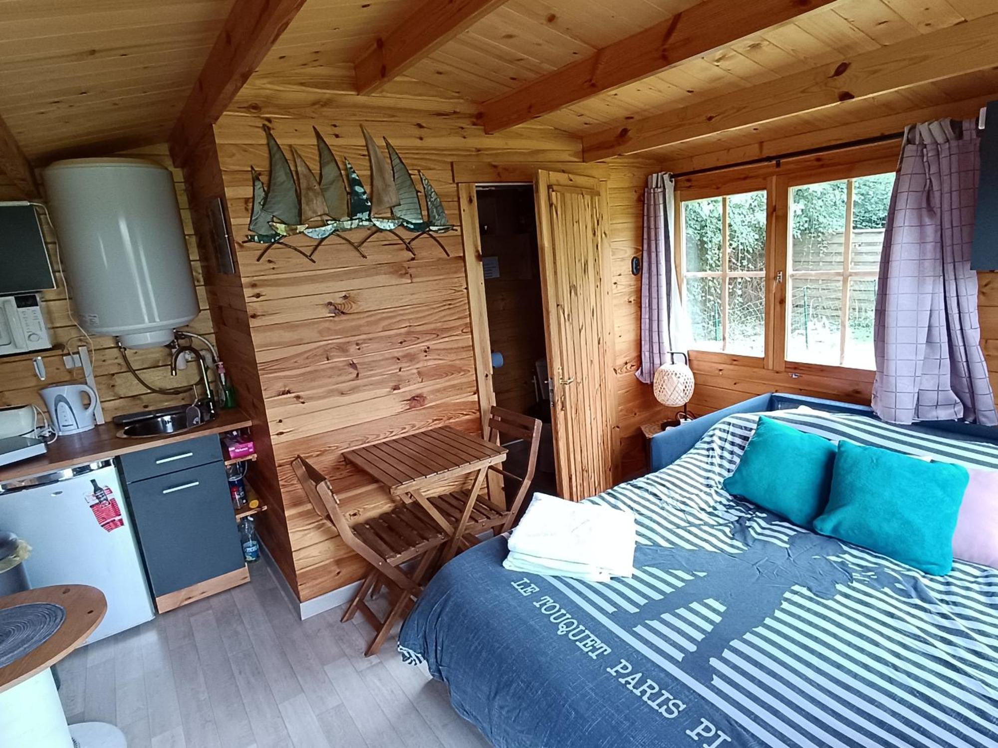 Gite Les Chalets Du Fliers Verton Meubles De Tourisme Classes 2 Etoiles Berck Rum bild