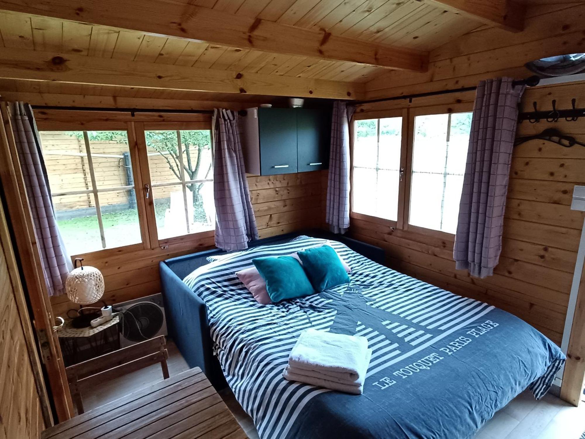 Gite Les Chalets Du Fliers Verton Meubles De Tourisme Classes 2 Etoiles Berck Rum bild