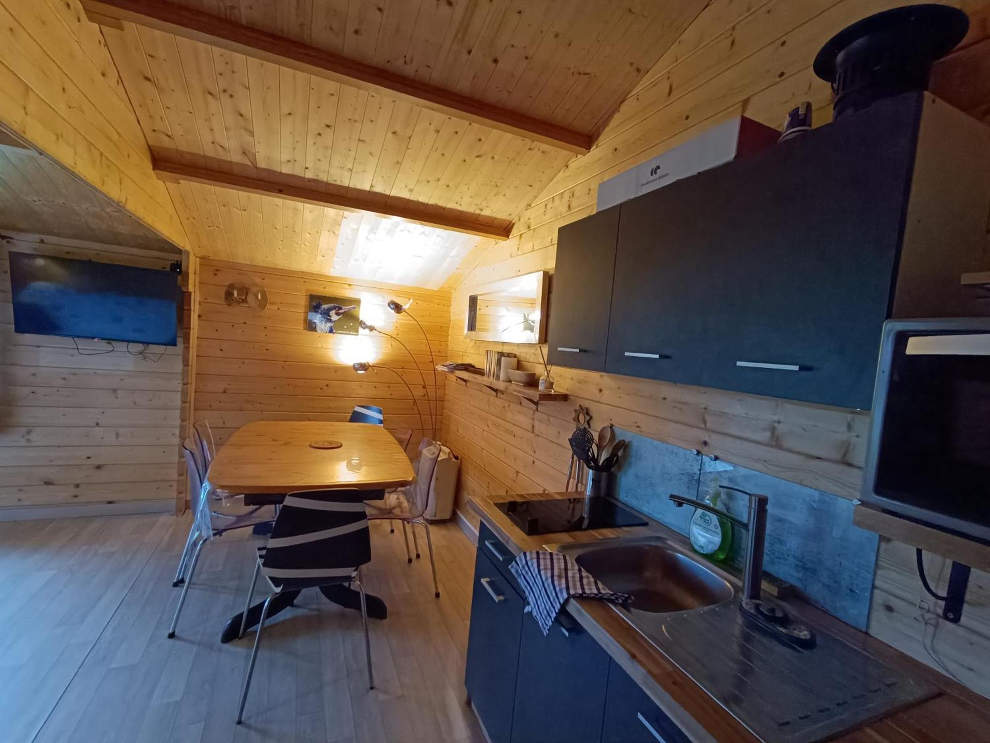 Gite Les Chalets Du Fliers Verton Meubles De Tourisme Classes 2 Etoiles Berck Rum bild